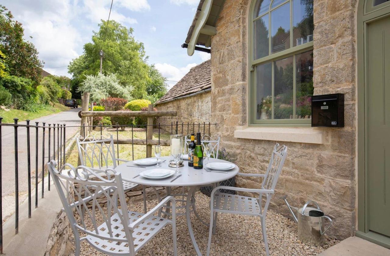 The Chapel, Cotswolds Vila North Cerney Exterior foto